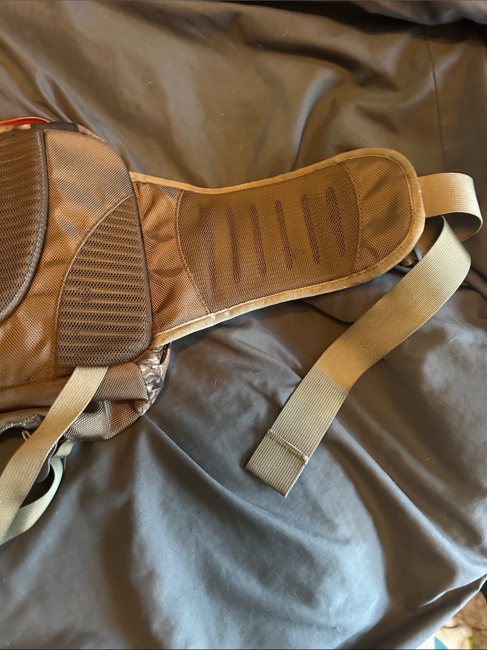 Badlands Men's Camo Waist Pack - Brown Camouflage - Picture 4 of 5